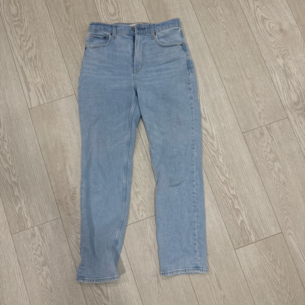 ABERCROMBIE AND FITCH JEANS 4 - Picture 4 of 8
